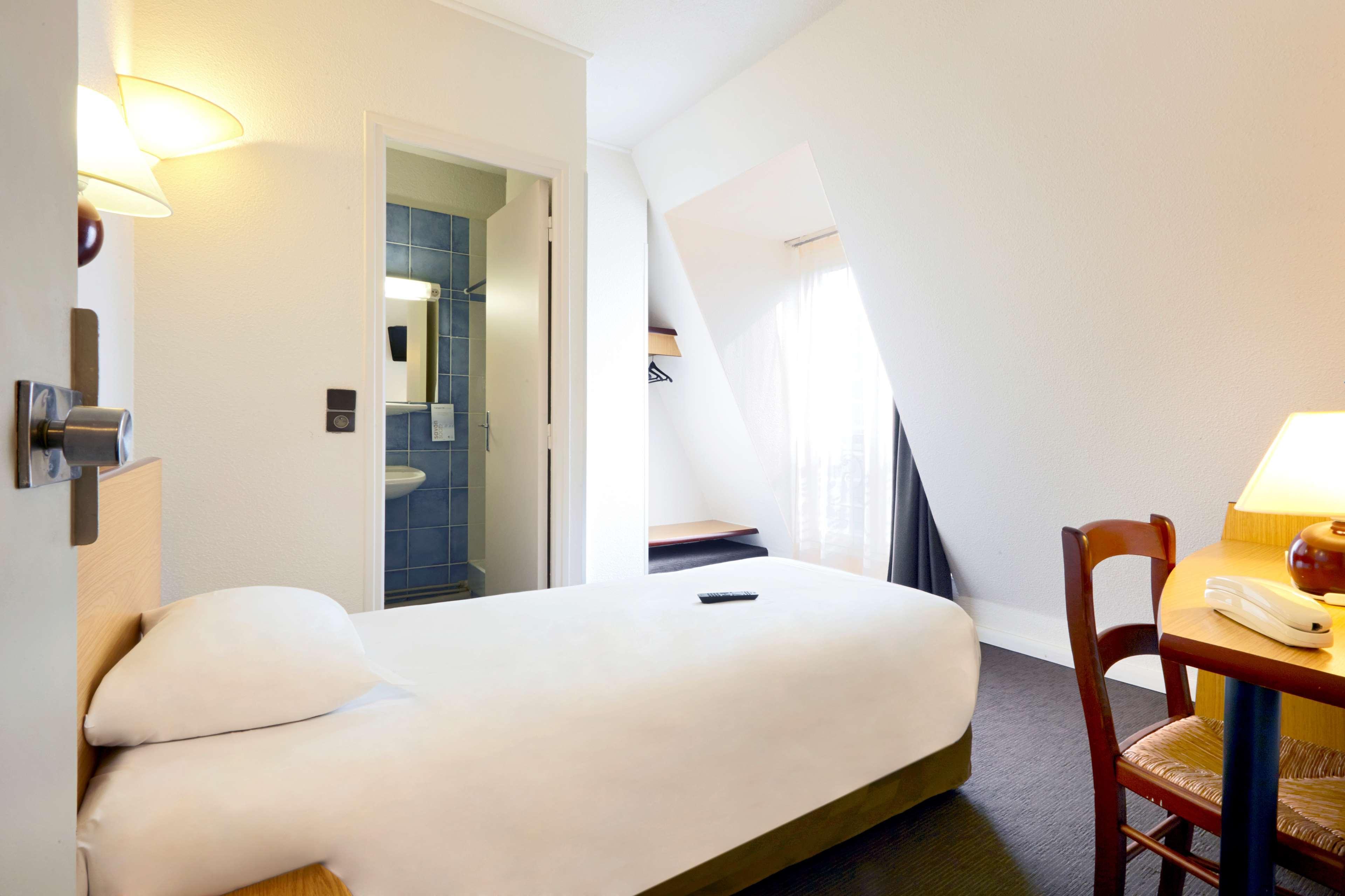 Hotel Campanile Paris Ouest - Boulogne Exterior foto