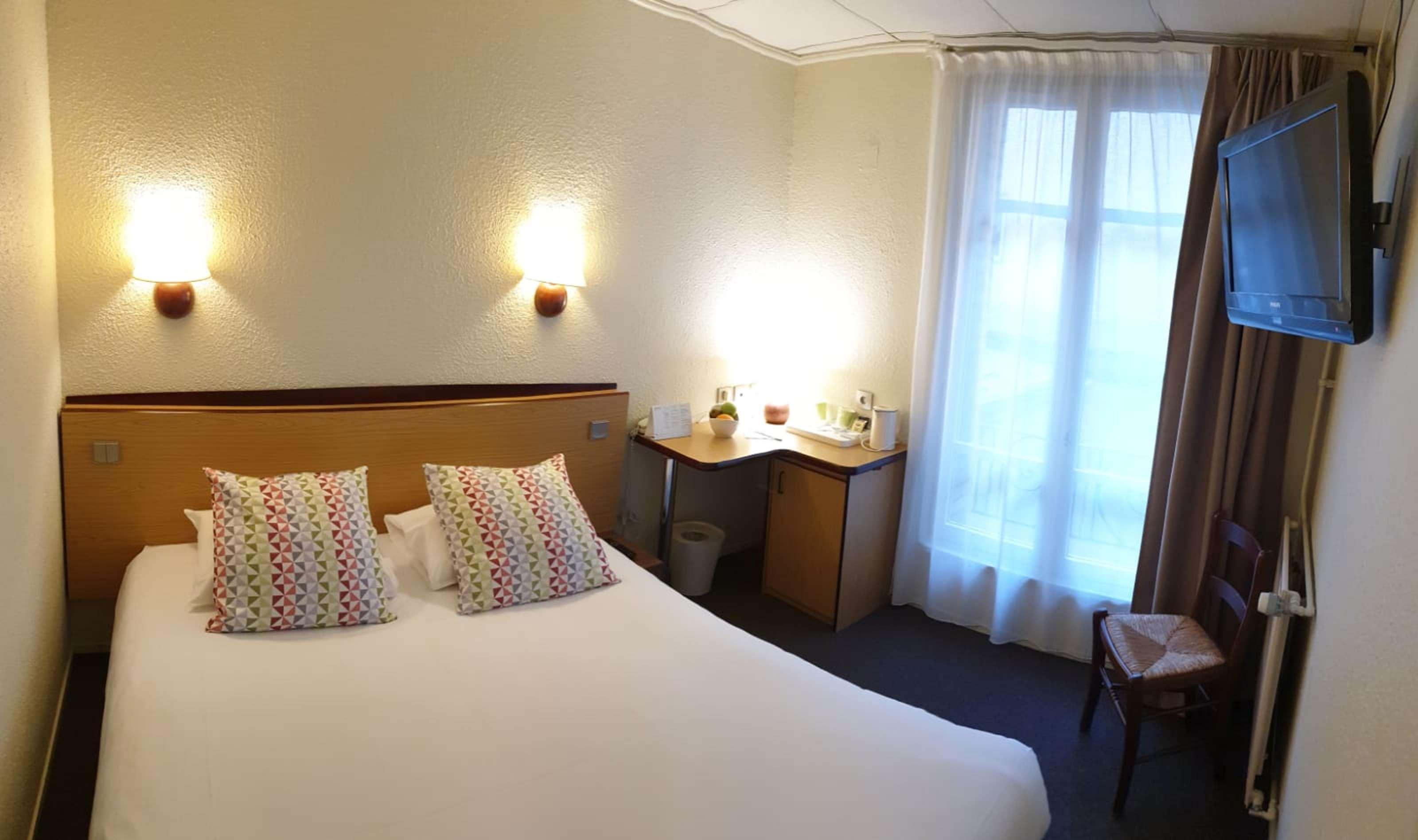 Hotel Campanile Paris Ouest - Boulogne Exterior foto